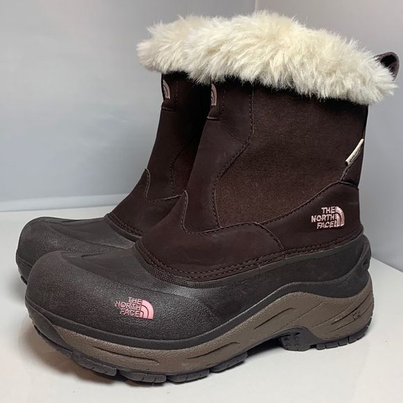 THE NORTH FACE Faux Fur Snow Boots Girl’s Size: 4